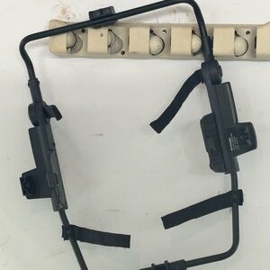 Britax B-Safe car seat adapter for Mockingbird Stroller